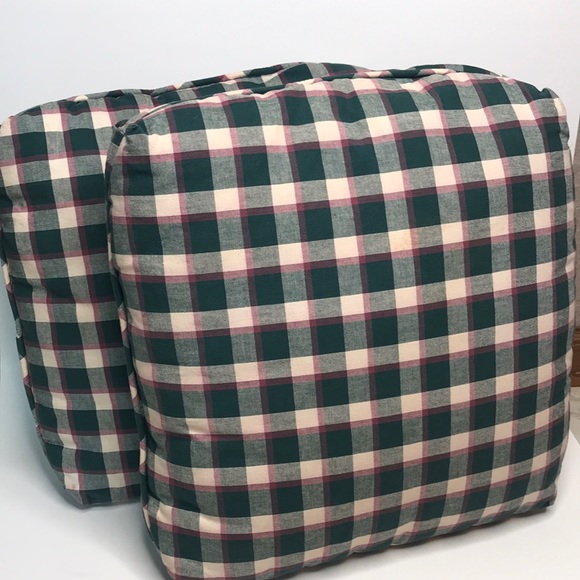 Lot of 2 Plaid Square Sofa Pillows Preowned - Picture 1 of 7